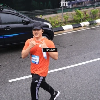 Runner Photo 7945213