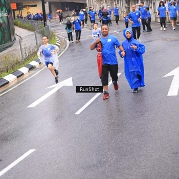 Runner Photo 7945219