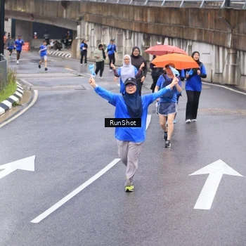 Runner Photo 7945220