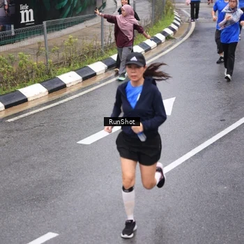Runner Photo 7945225