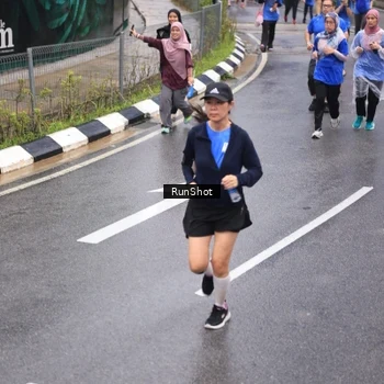 Runner Photo 7945228