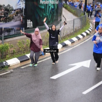 Runner Photo 7945245