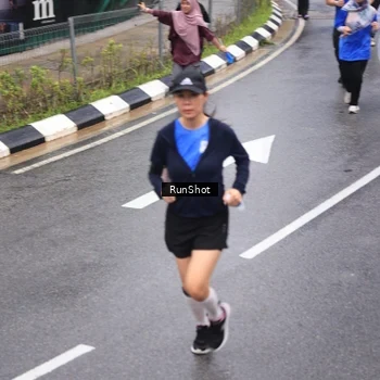 Runner Photo 7945251
