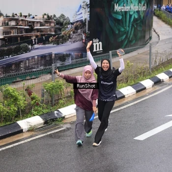 Runner Photo 7945255