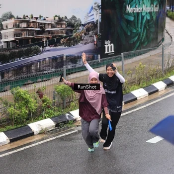 Runner Photo 7945260