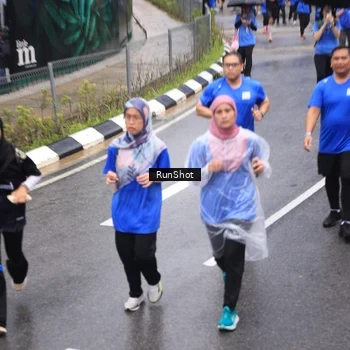Runner Photo 7945266