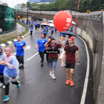 Runner Photo 7945281