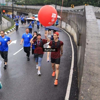 Runner Photo 7945283