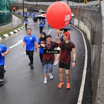 Runner Photo 7945291