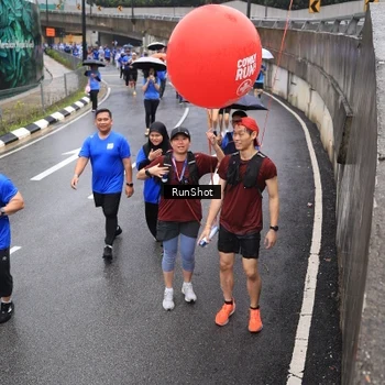 Runner Photo 7945292