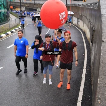 Runner Photo 7945299