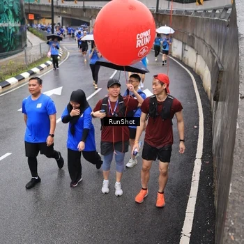 Runner Photo 7945300