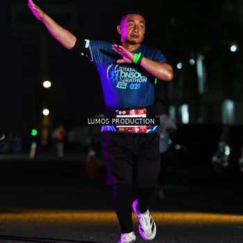Runner Photo 7945309