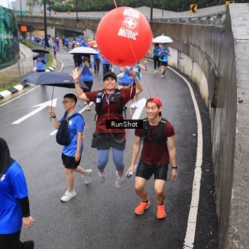 Runner Photo 7945312