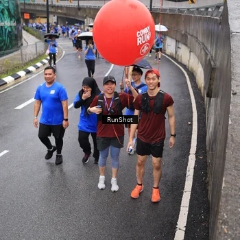 Runner Photo 7945322