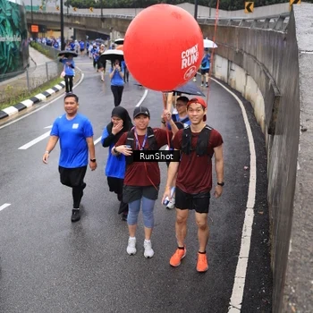 Runner Photo 7945332