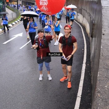 Runner Photo 7945340
