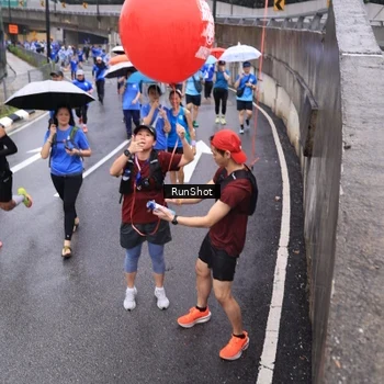 Runner Photo 7945349