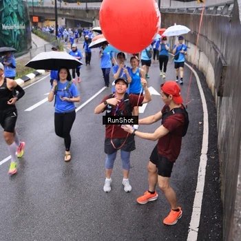 Runner Photo 7945355