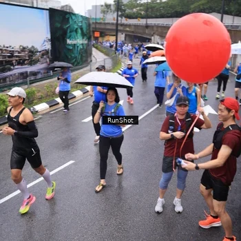 Runner Photo 7945356