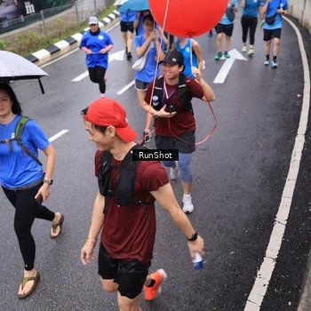 Runner Photo 7945375