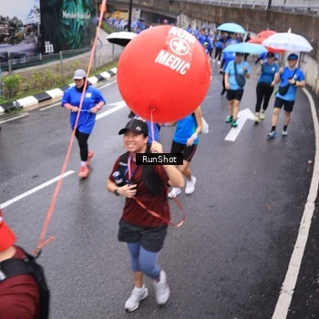 Runner Photo 7945378