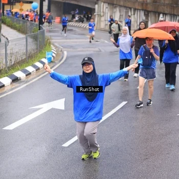Runner Photo 7945380