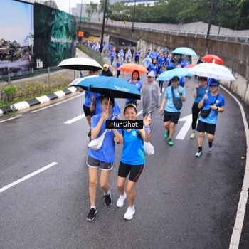 Runner Photo 7945385