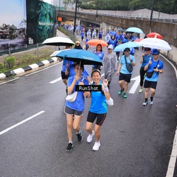 Runner Photo 7945387