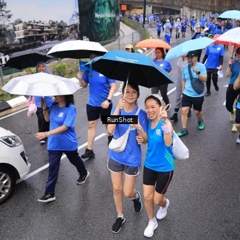 Runner Photo 7945404