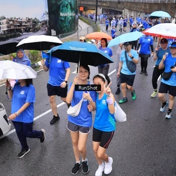 Runner Photo 7945405