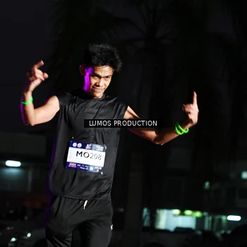 Runner Photo 7945410