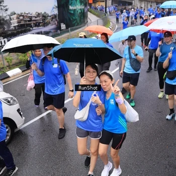Runner Photo 7945411