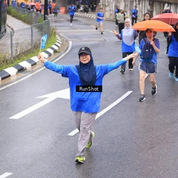 Runner Photo 7945415