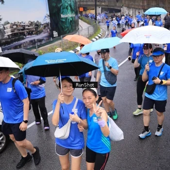 Runner Photo 7945420