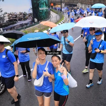 Runner Photo 7945423