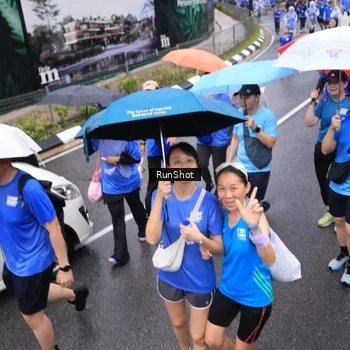 Runner Photo 7945424