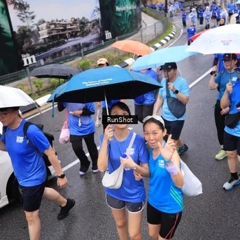 Runner Photo 7945425