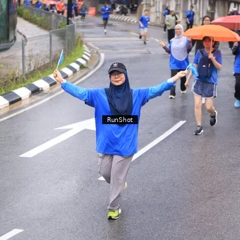 Runner Photo 7945428