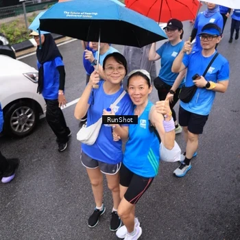 Runner Photo 7945435