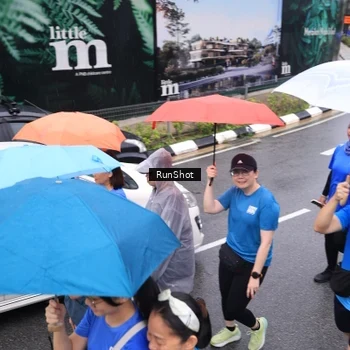 Runner Photo 7945455