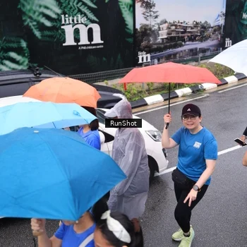 Runner Photo 7945461