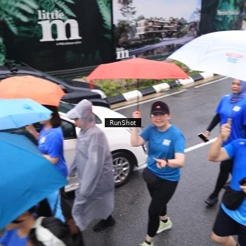 Runner Photo 7945462