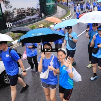 Runner Photo 7945464