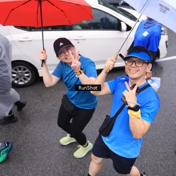 Runner Photo 7945475