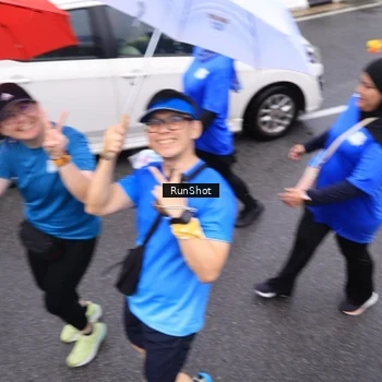 Runner Photo 7945480