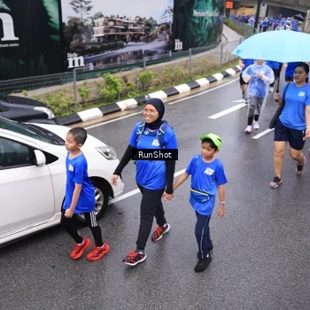 Runner Photo 7945494