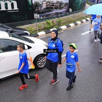 Runner Photo 7945500