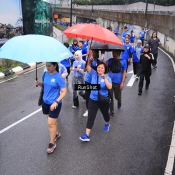Runner Photo 7945511