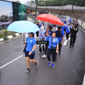 Runner Photo 7945521